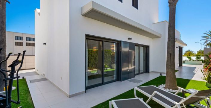 Image No.13-4 Bed Villa for sale