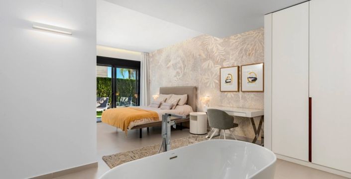 Image No.5-4 Bed Villa for sale