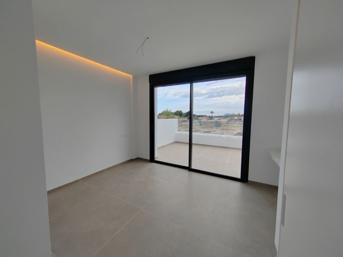 Image No.49-4 Bed Villa for sale