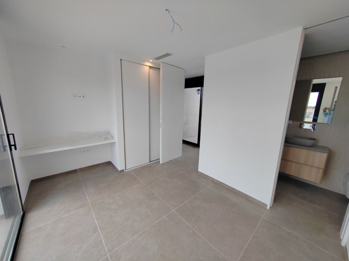 Image No.50-4 Bed Villa for sale