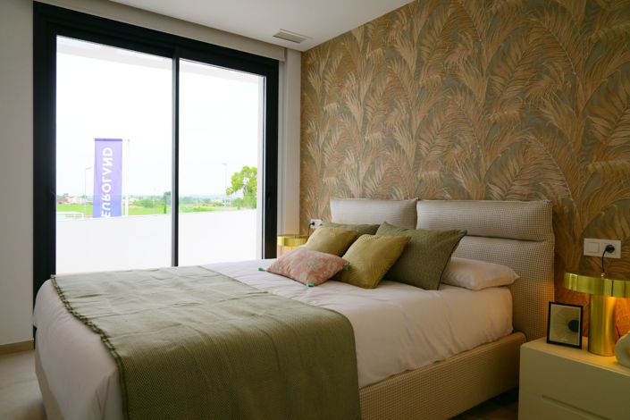 Image No.33-3 Bed Property for sale