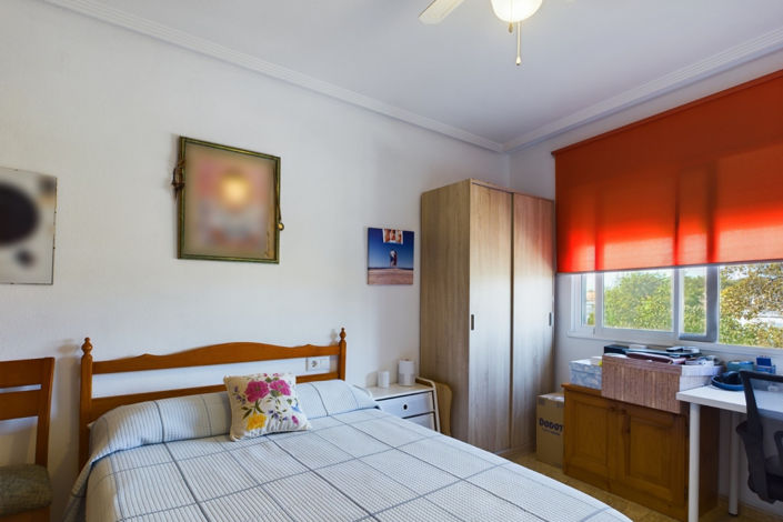 Image No.15-3 Bed Apartment for sale