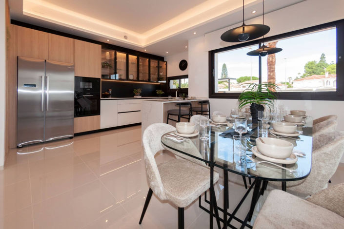 Image No.5-3 Bed Villa for sale