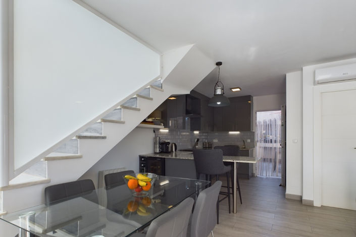 Image No.26-3 Bed Villa for sale