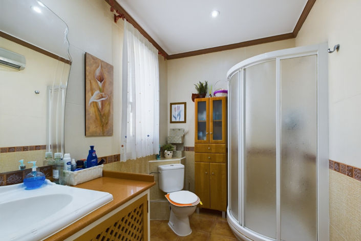 Image No.41-5 Bed Villa for sale