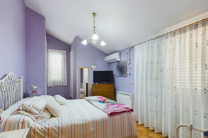 Image No.48-5 Bed Villa for sale