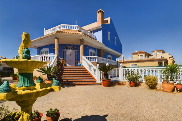 Image No.8-5 Bed Villa for sale