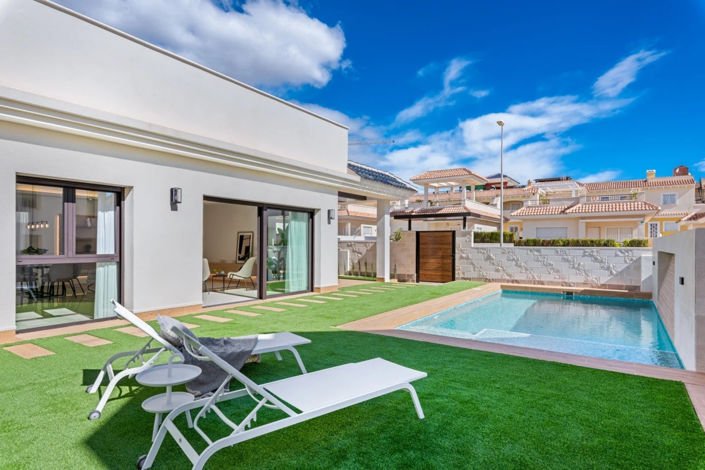 Image No.12-3 Bed Villa for sale