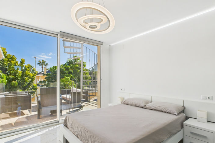 Image No.44-4 Bed Villa for sale