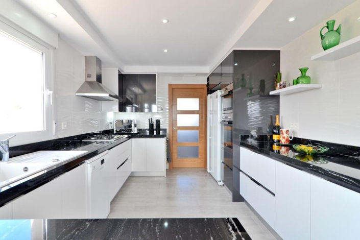 Image No.4-3 Bed Villa for sale