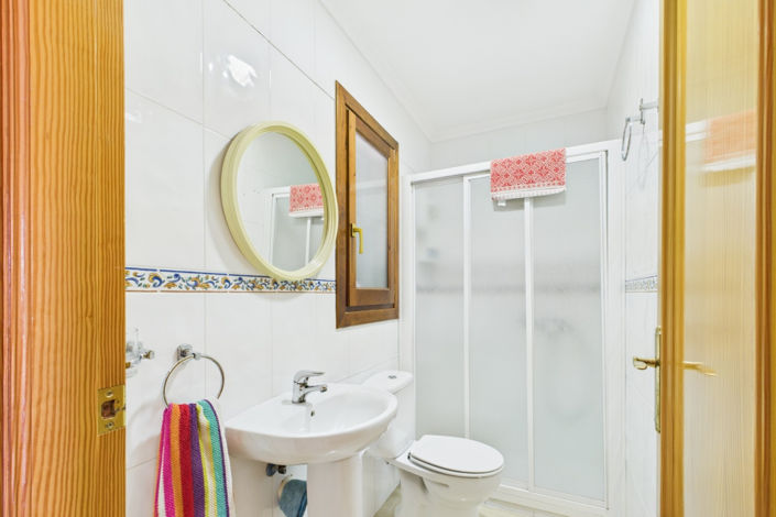 Image No.30-4 Bed Townhouse for sale