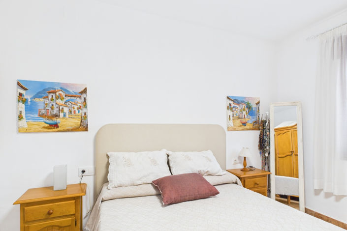 Image No.20-3 Bed Apartment for sale