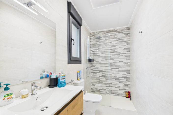 Image No.14-3 Bed Villa for sale