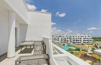 penthouse-resale-santa-rosalia-lake-and-life-