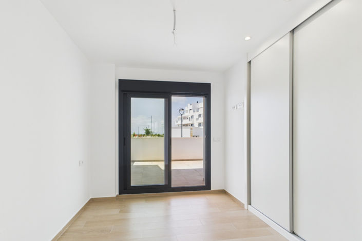 Image No.18-2 Bed Apartment for sale