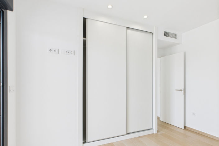 Image No.20-2 Bed Apartment for sale