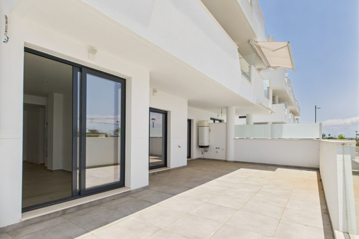 Image No.4-2 Bed Apartment for sale