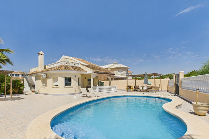 Image No.14-4 Bed Villa for sale