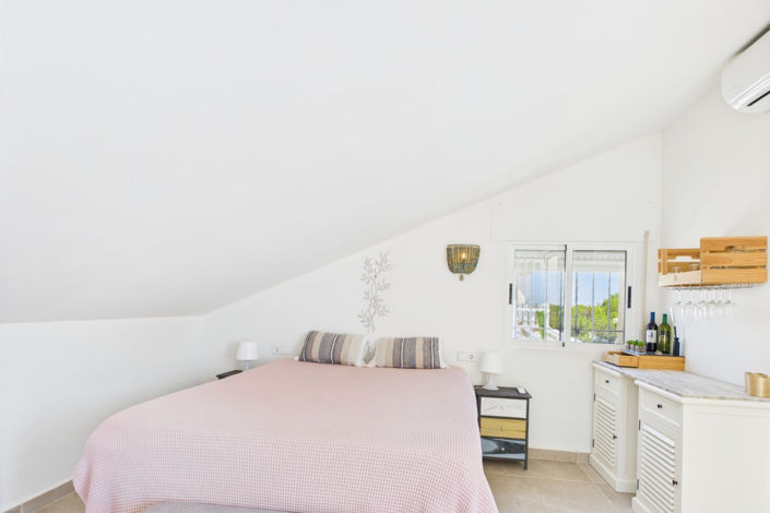 Image No.18-4 Bed Villa for sale