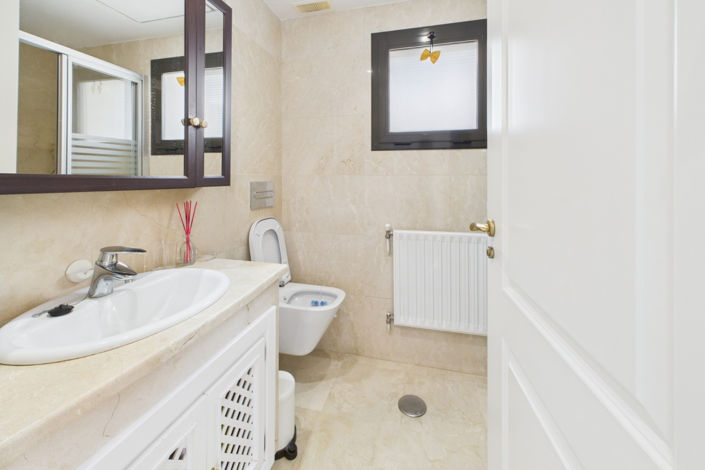 Image No.15-2 Bed Apartment for sale