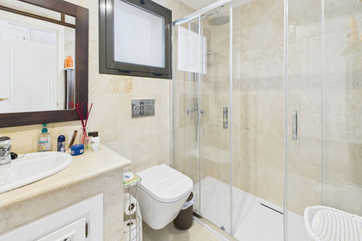 Image No.20-2 Bed Apartment for sale