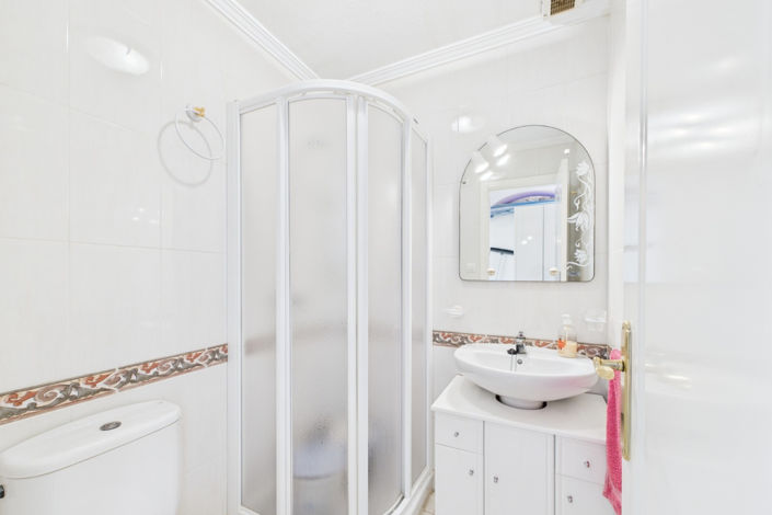 Image No.22-2 Bed Apartment for sale