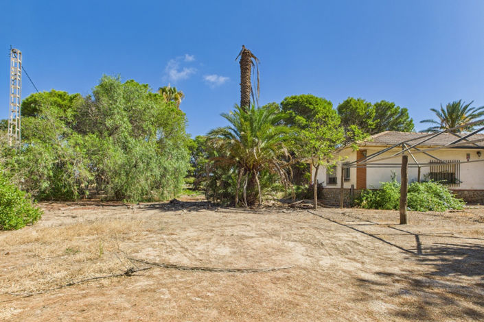 Image No.2-3 Bed Land for sale