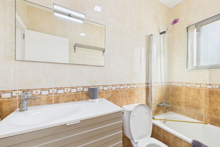 Image No.29-4 Bed Villa for sale