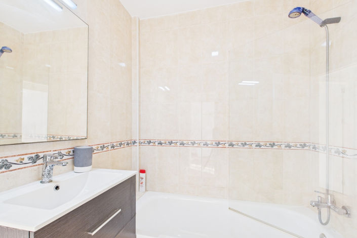 Image No.31-Villa de 4 chambres à vendre à Los Urrutias