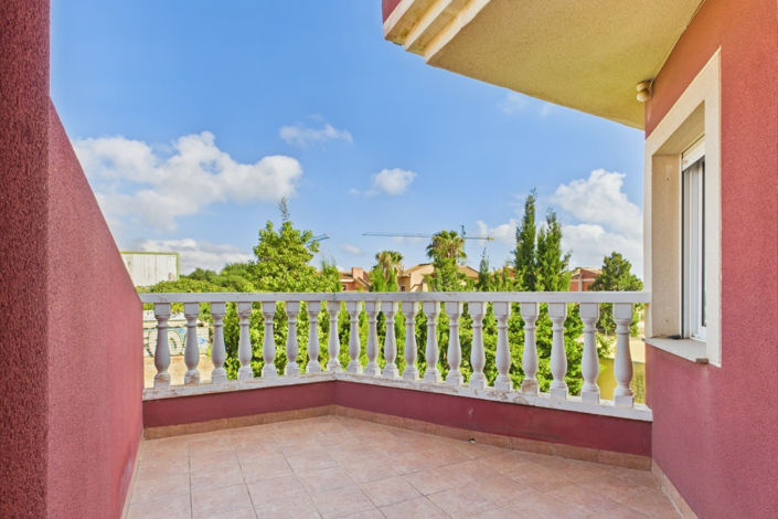 Image No.35-4 Bed Villa for sale