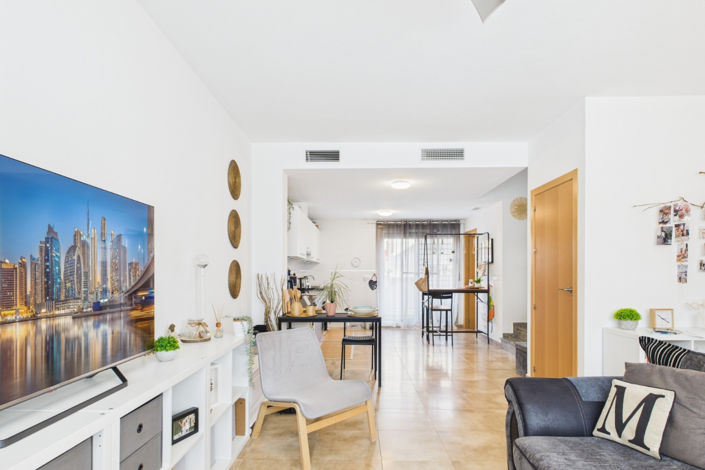 Image No.10-2 Bed Townhouse for sale