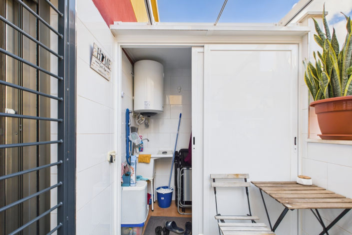 Image No.17-2 Bed Townhouse for sale