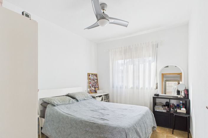 Image No.20-2 Bed Townhouse for sale