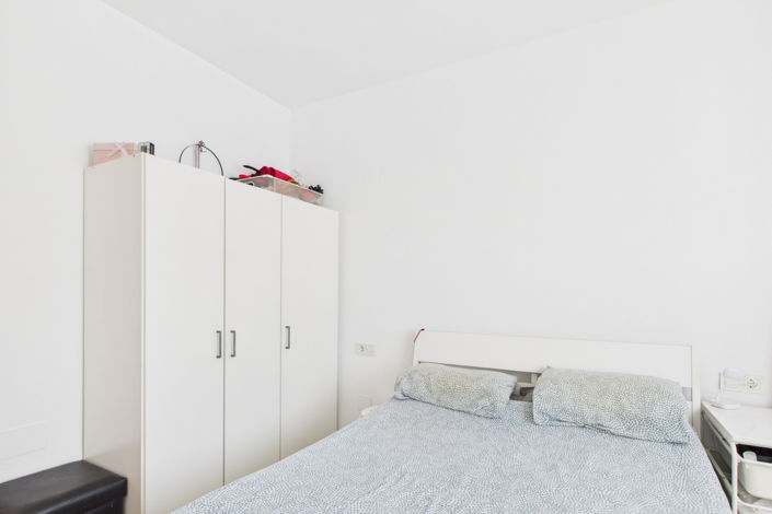 Image No.22-2 Bed Townhouse for sale