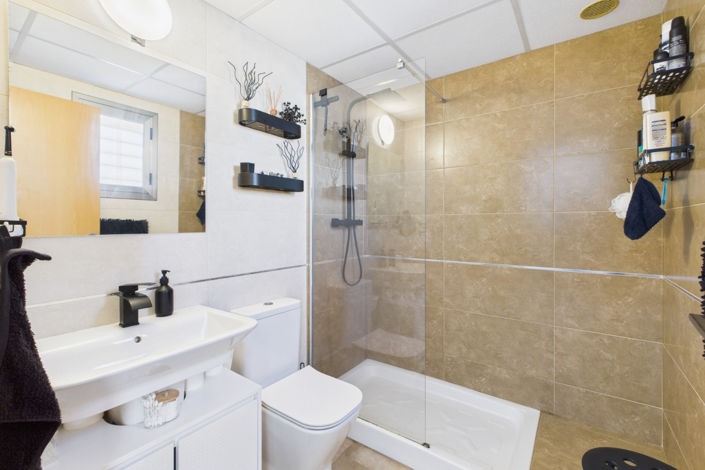 Image No.26-2 Bed Townhouse for sale