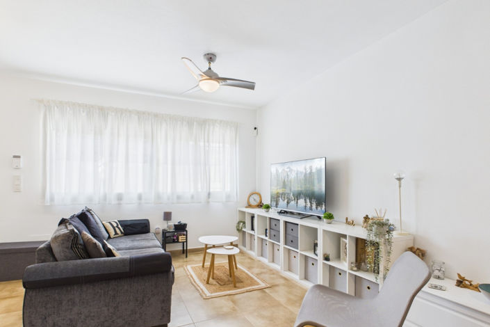 Image No.7-2 Bed Townhouse for sale