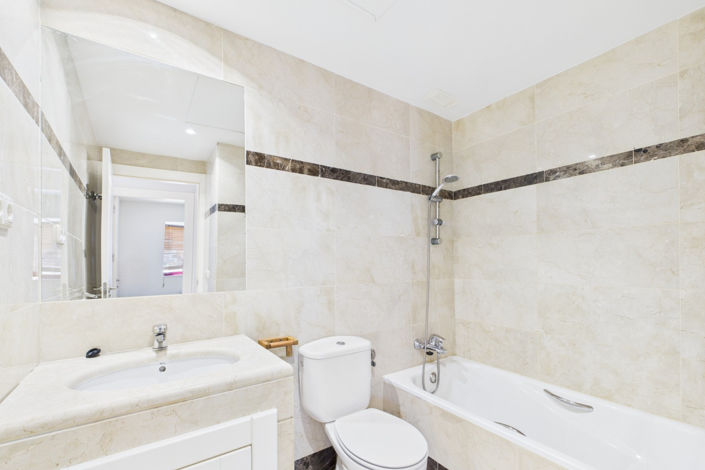 Image No.12-3 Bed Apartment for sale