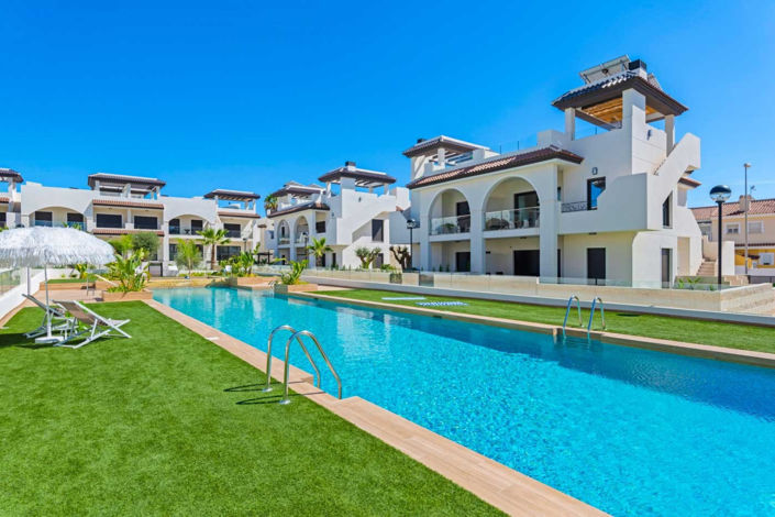 Image No.17-3 Bed Townhouse for sale