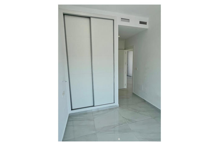 Image No.20-3 Bed Villa for sale