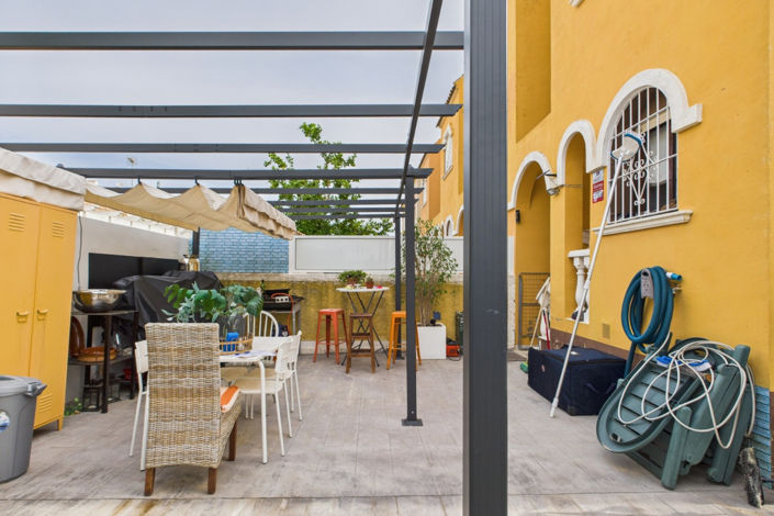 Image No.15-2 Bed Townhouse for sale