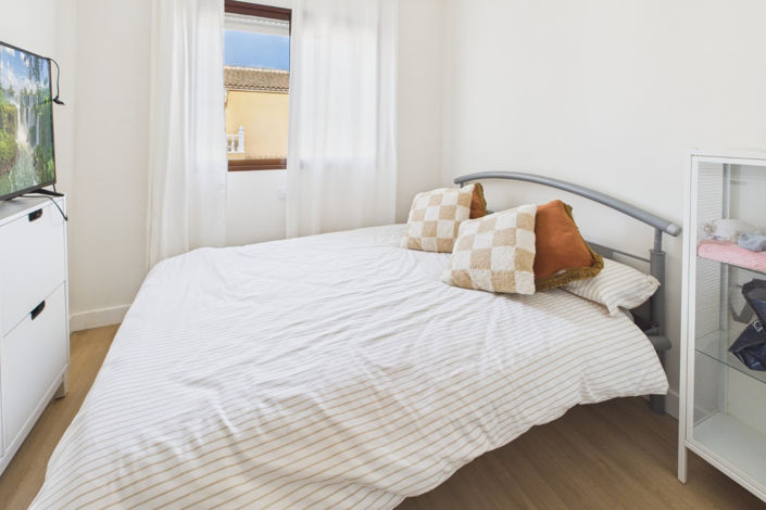 Image No.7-2 Bed Townhouse for sale