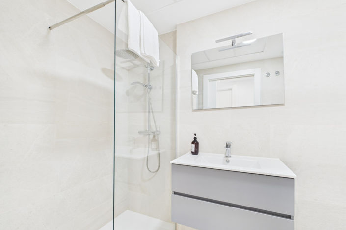 Image No.32-2 Bed Apartment for sale