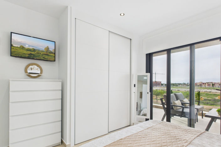 Image No.28-2 Bed Apartment for sale