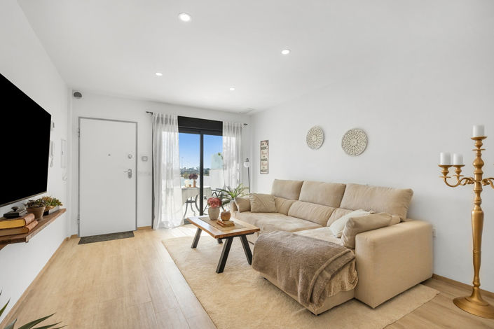 Image No.11-2 Bed Apartment for sale