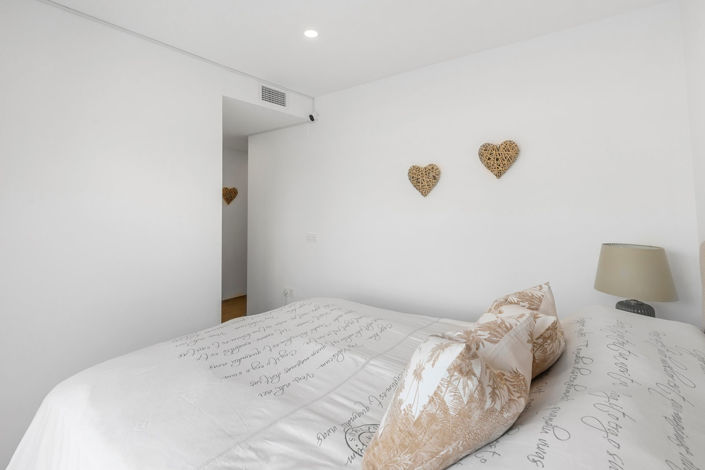 Image No.27-2 Bed Apartment for sale