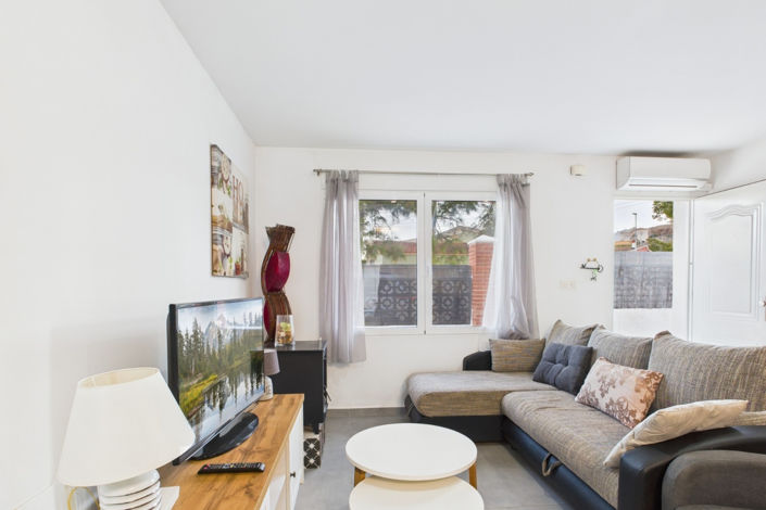 Image No.2-2 Bed Villa for sale