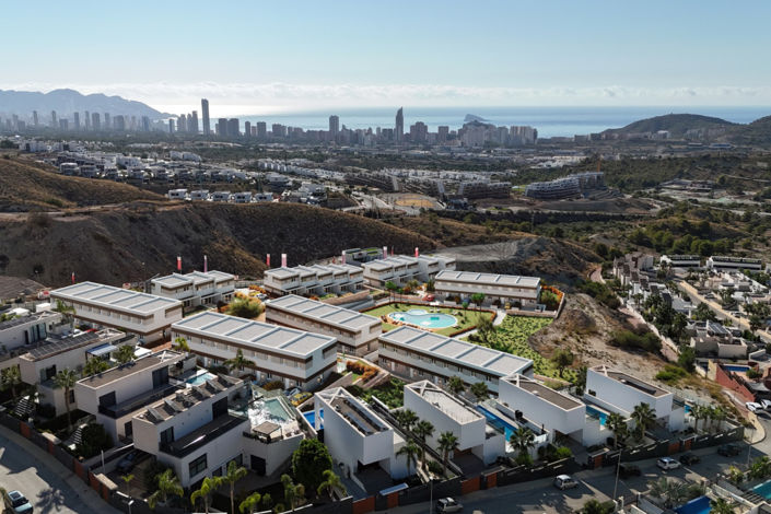 Image No.14-3 Bed Townhouse for sale