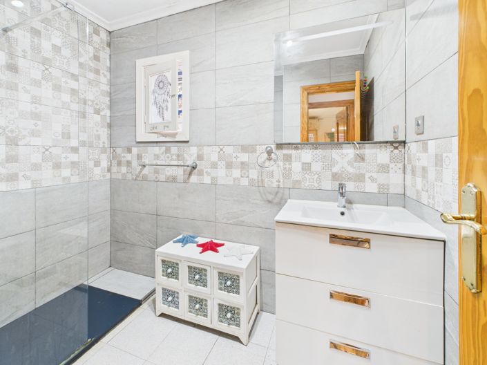 Image No.6-1 Bed Bungalow for sale