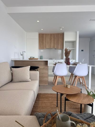 Image No.3-3 Bed Property for sale