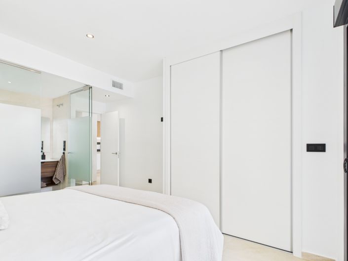 Image No.25-2 Bed Apartment for sale